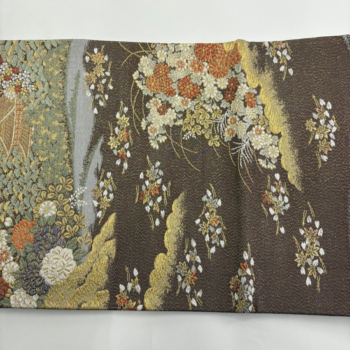 【美品】 袋帶 秀品級 建築 草花紋 金銀彩 金金箔 茶 六通 純蠶絲