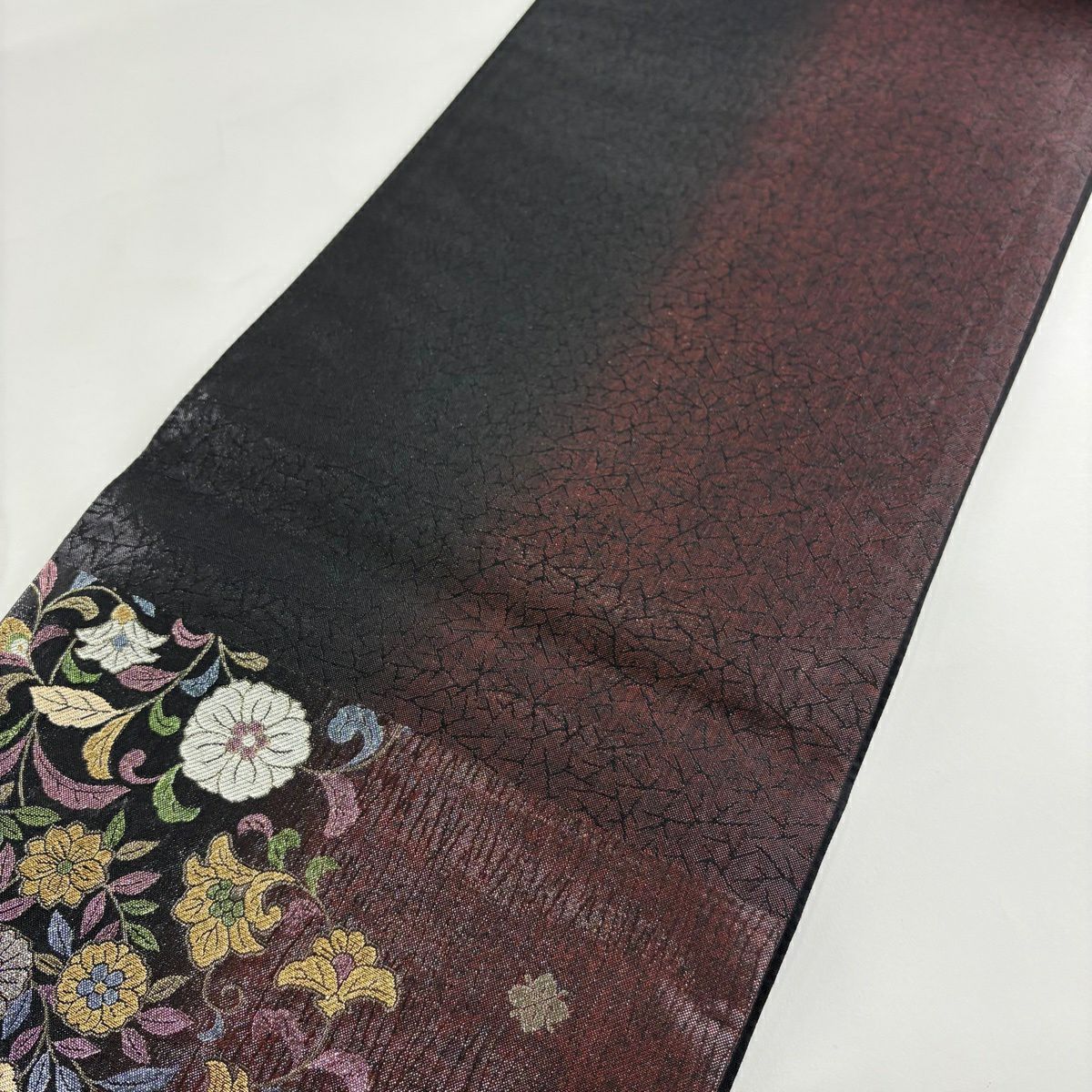 【美品】 袋帶 秀品級 花唐草紋 金金箔 深紅 六通 純蠶絲