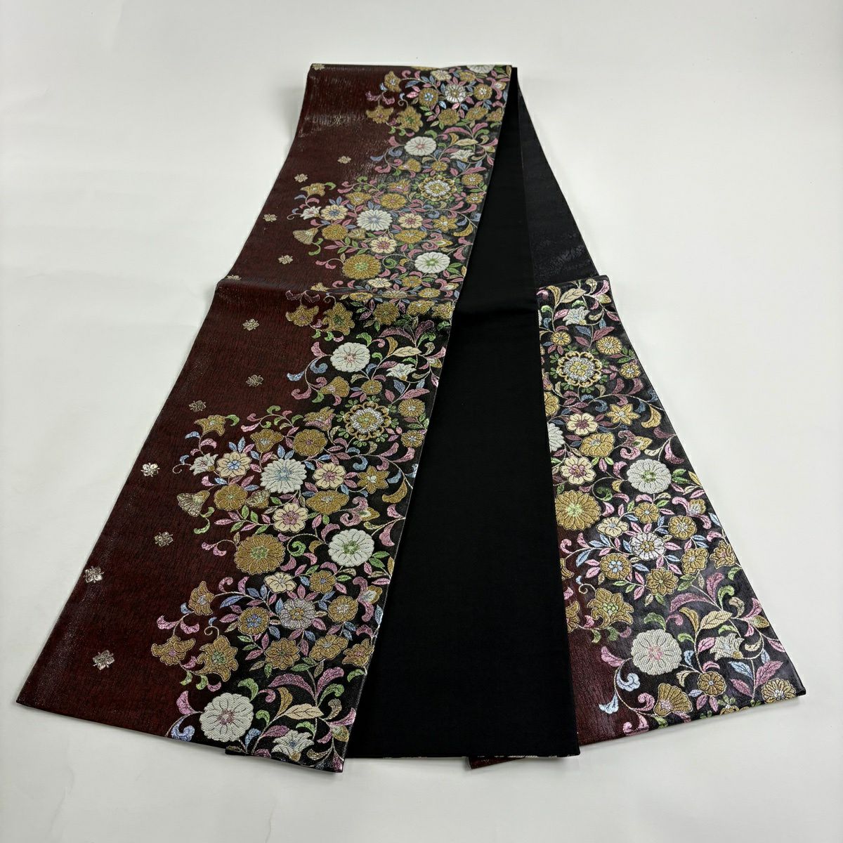 【美品】 袋帶 秀品級 花唐草紋 金金箔 深紅 六通 純蠶絲