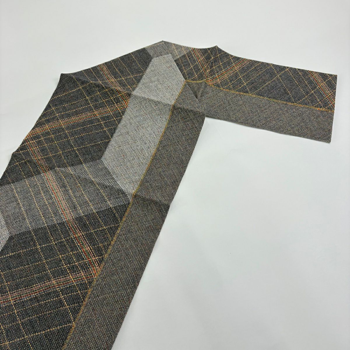 【美品】 名古屋帶 秀品級 八寸名古屋帶 松樹葉仕立 幾何學 金絲 灰紫 純蠶絲