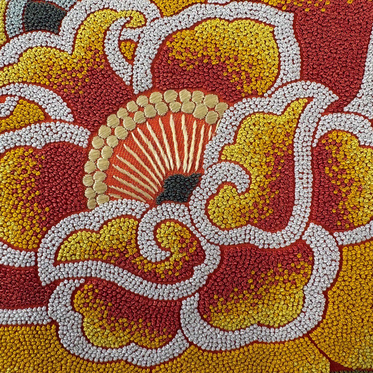 袋帶 優品級 花唐草紋 相良刺繡 金通 紅 大鼓圖案 純蠶絲