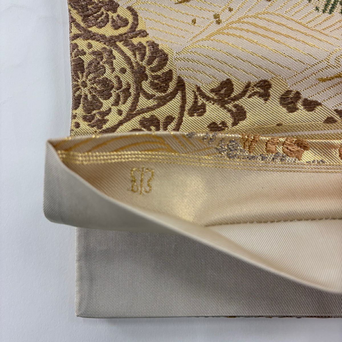 【美品】 袋帶 秀品級 川島織物 落款 花唐草紋 華紋 金金箔 金絲 淺茶 六通 純蠶絲