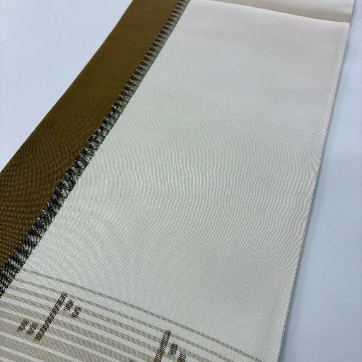 【美品】 袋帶 秀品級 紬織織 縞 幾何學 奶油 六通 純蠶絲