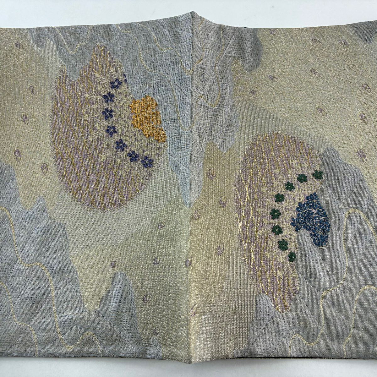 【美品】 袋帶 秀品級 草花紋紋 霞 金絲 金金箔 灰色 六通 純蠶絲