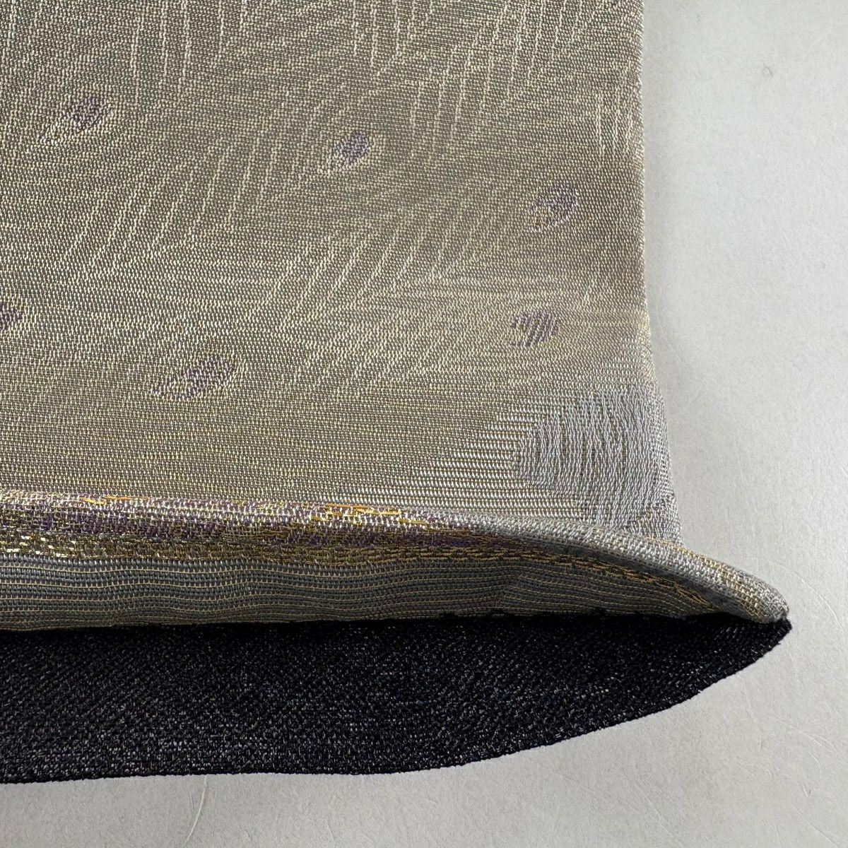 【美品】 袋帶 秀品級 草花紋紋 霞 金絲 金金箔 灰色 六通 純蠶絲