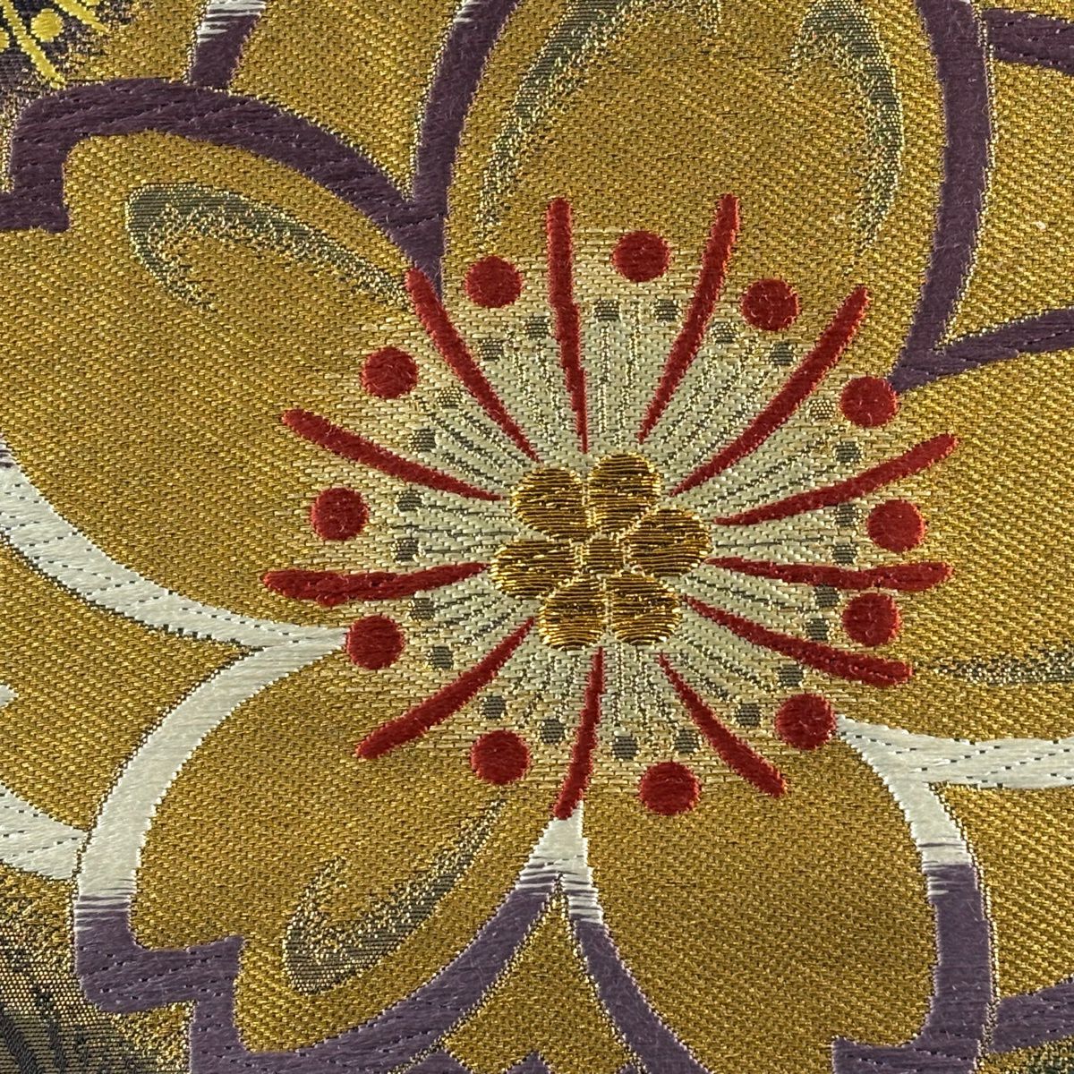 【美品】 袋帶 秀品級 振袖禮服禮服用 櫻花 櫻花花瓣 金銀線 刺繡 金色 六通 純蠶絲