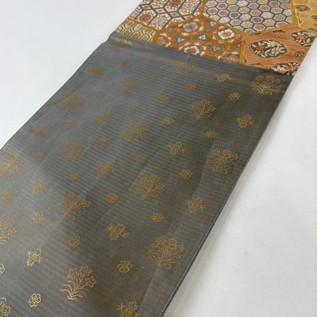 【美品】 袋帶 秀品級 華紋 草花紋紋 金金箔 橙色 六通 純蠶絲