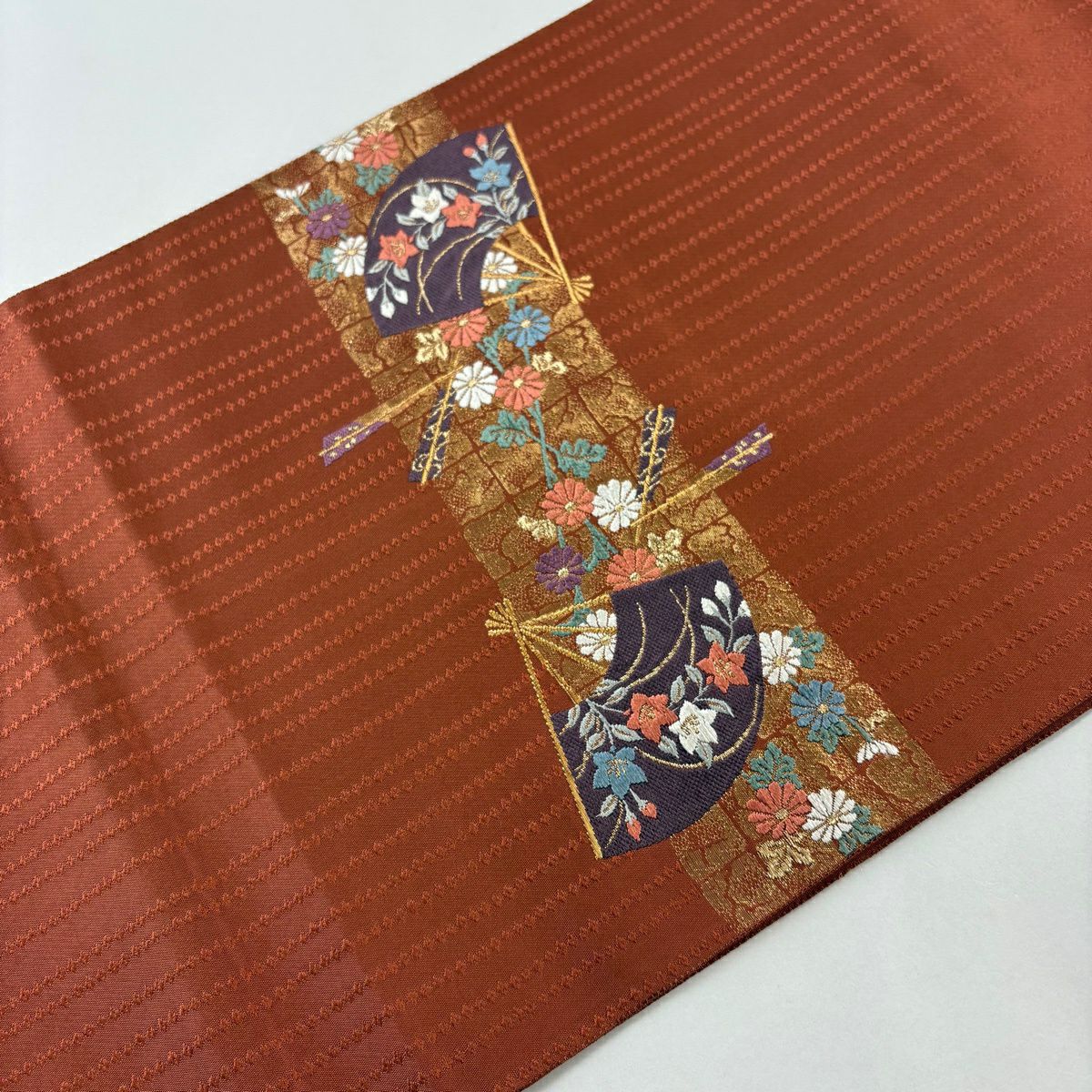 【美品】 袋帶 秀品級 扇子 秋草 金絲 金金箔 紅茶 大鼓圖案 純蠶絲