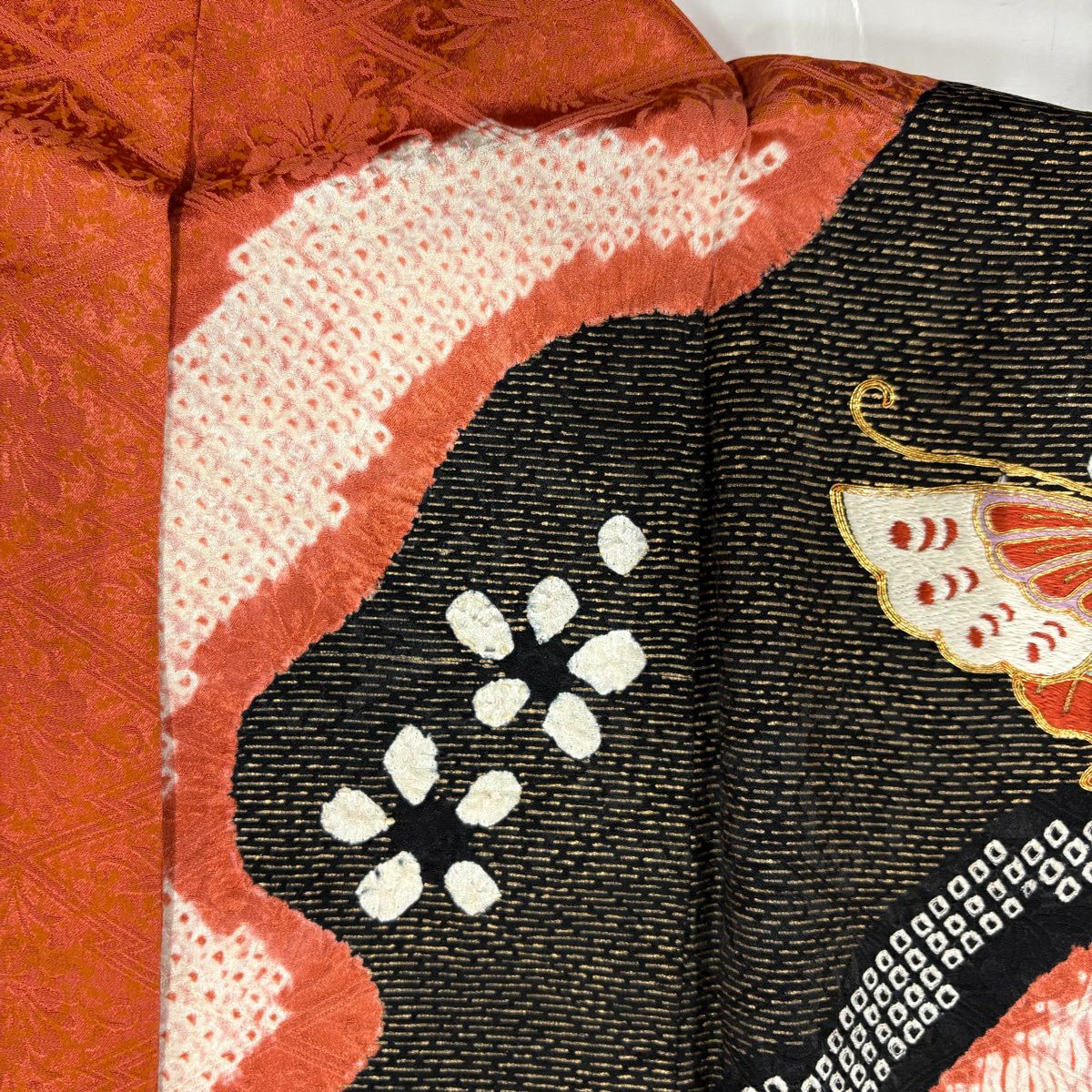 【美品】振袖禮服 身長162.5cm 袖長64cm M 雙層 蝶 梅花 絞染 刺繡 朱 純蠶絲 秀品級