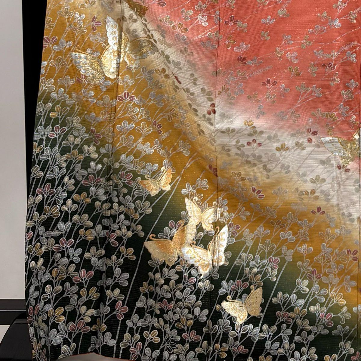 振袖禮服 身長170cm 袖長66cm M 雙層 萩 蝶 金銀彩 金通し 鮭粉色 純蠶絲 秀品級