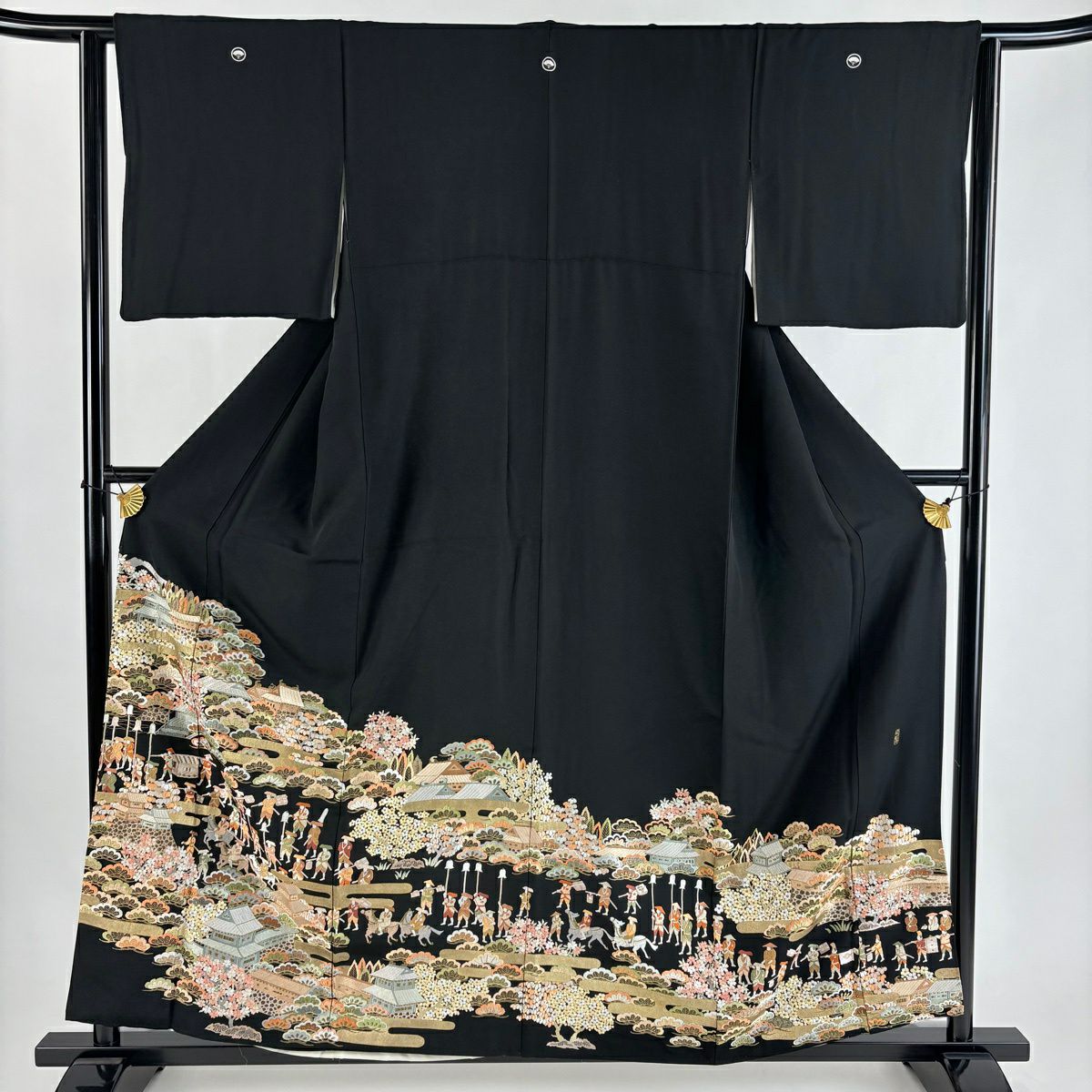 黑留袖禮服 身長157.5cm 袖長63cm S 雙層 落款有 人物 枝花 金糸 刺繡 黑 純蠶絲 優品級