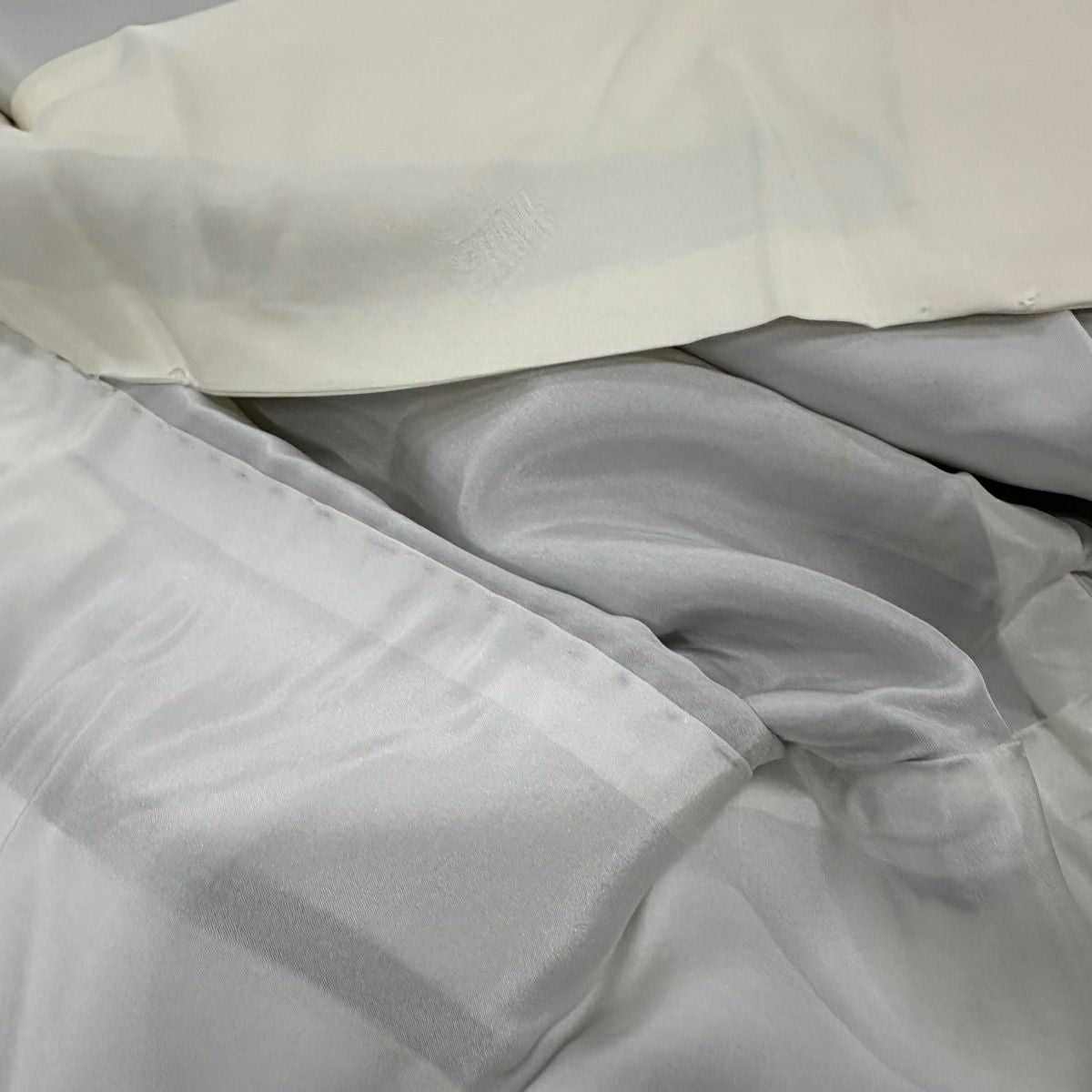 黑留袖禮服 身長157.5cm 袖長63cm S 雙層 落款有 人物 枝花 金糸 刺繡 黑 純蠶絲 優品級