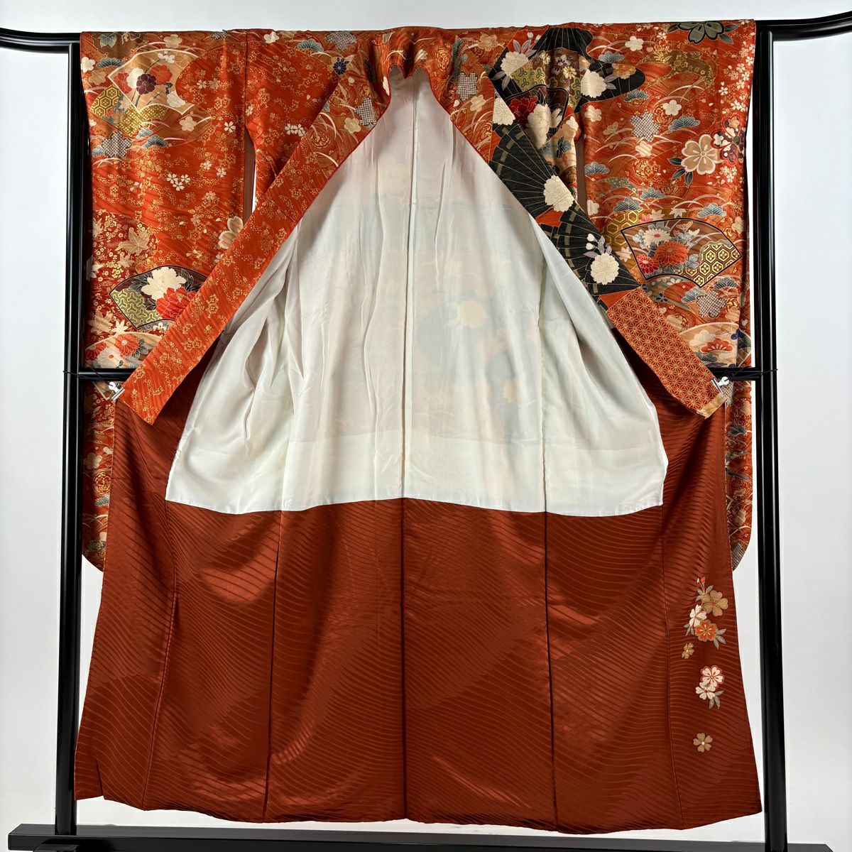 【美品】振袖禮服 身長154cm 袖長65.5cm M 雙層 落款あり 鴛鴦 草花紋紋 金絲 金銀彩 紅茶 純蠶絲 秀品級