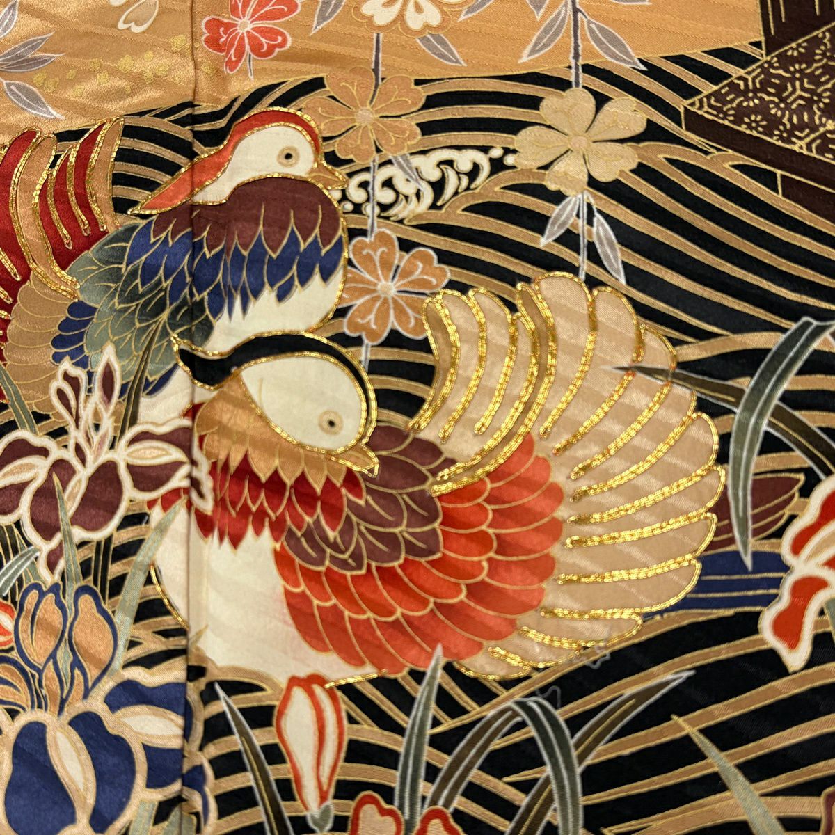 【美品】振袖禮服 身長154cm 袖長65.5cm M 雙層 落款あり 鴛鴦 草花紋紋 金絲 金銀彩 紅茶 純蠶絲 秀品級