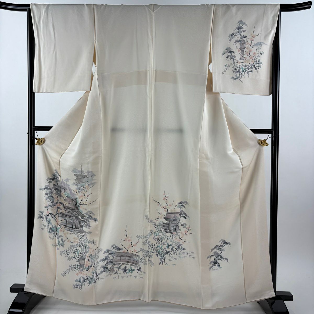 【美品】 付下 身長163cm 袖長66cm M 雙層 建物 松樹竹子梅花 漸層 奶油色 純蠶絲 優品級
