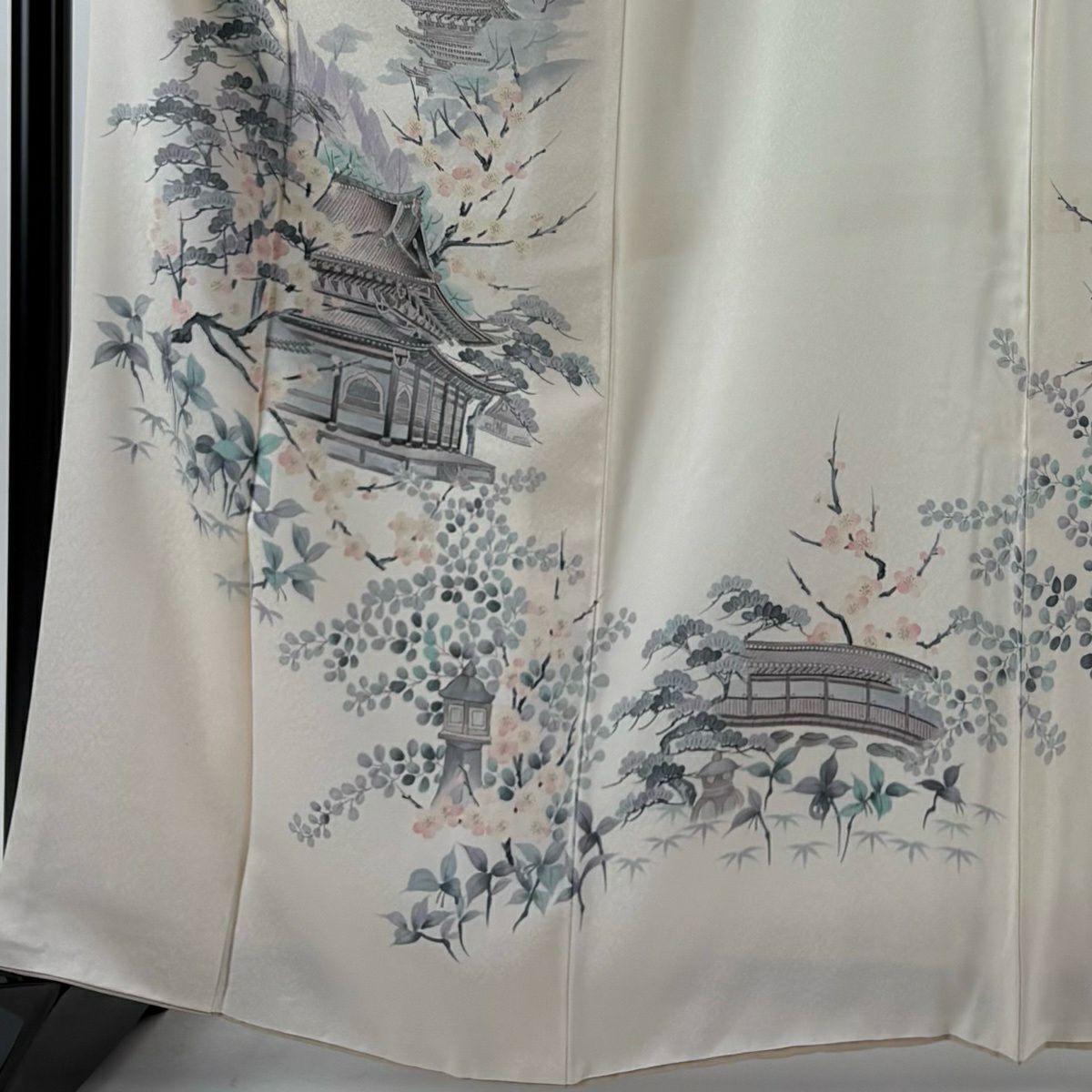 【美品】 付下 身長163cm 袖長66cm M 雙層 建物 松樹竹子梅花 漸層 奶油色 純蠶絲 優品級