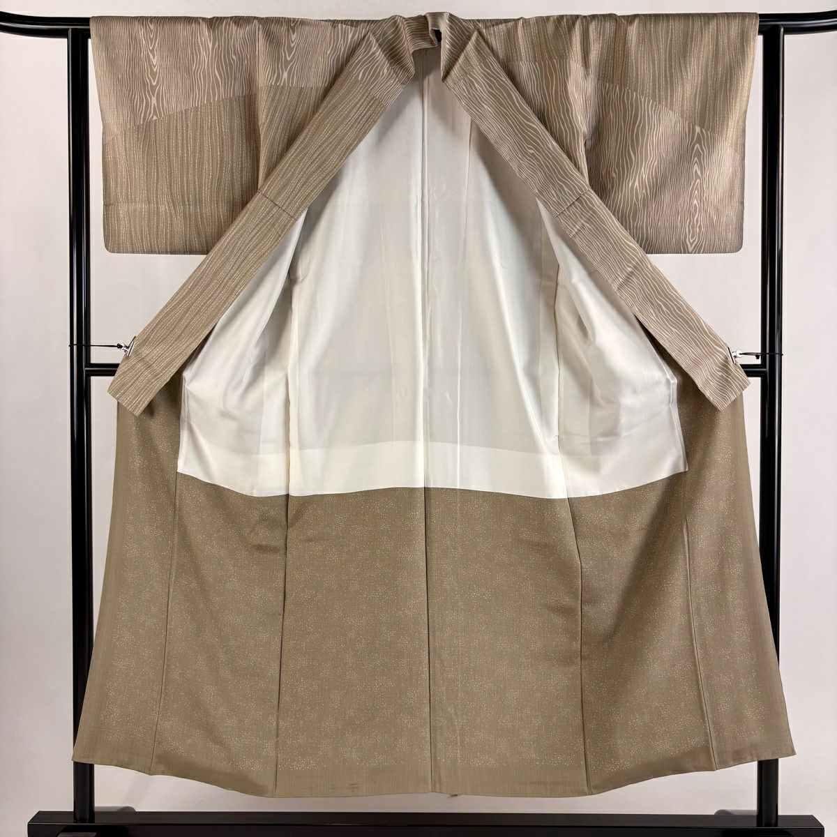 【美品】訪問服 身長151.5cm 袖長63cm S 雙層 紬織織 木目紋 よろけ縞 薄茶 純蠶絲 秀品級
