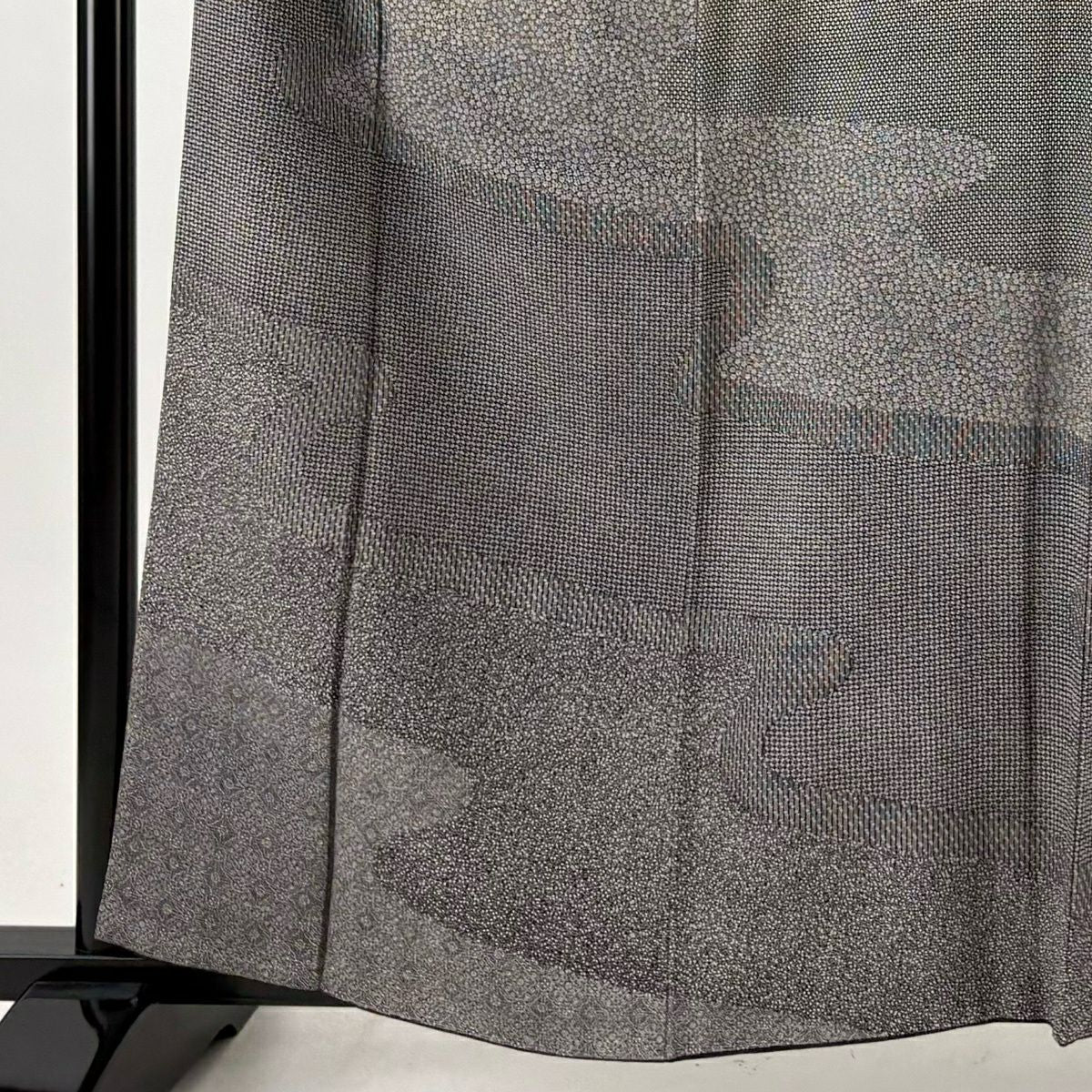 【美品】訪問服 身長161.5cm 袖長66cm M 雙層 六谷博臣 落款あり 小花 霞 黑灰 純蠶絲 名品級