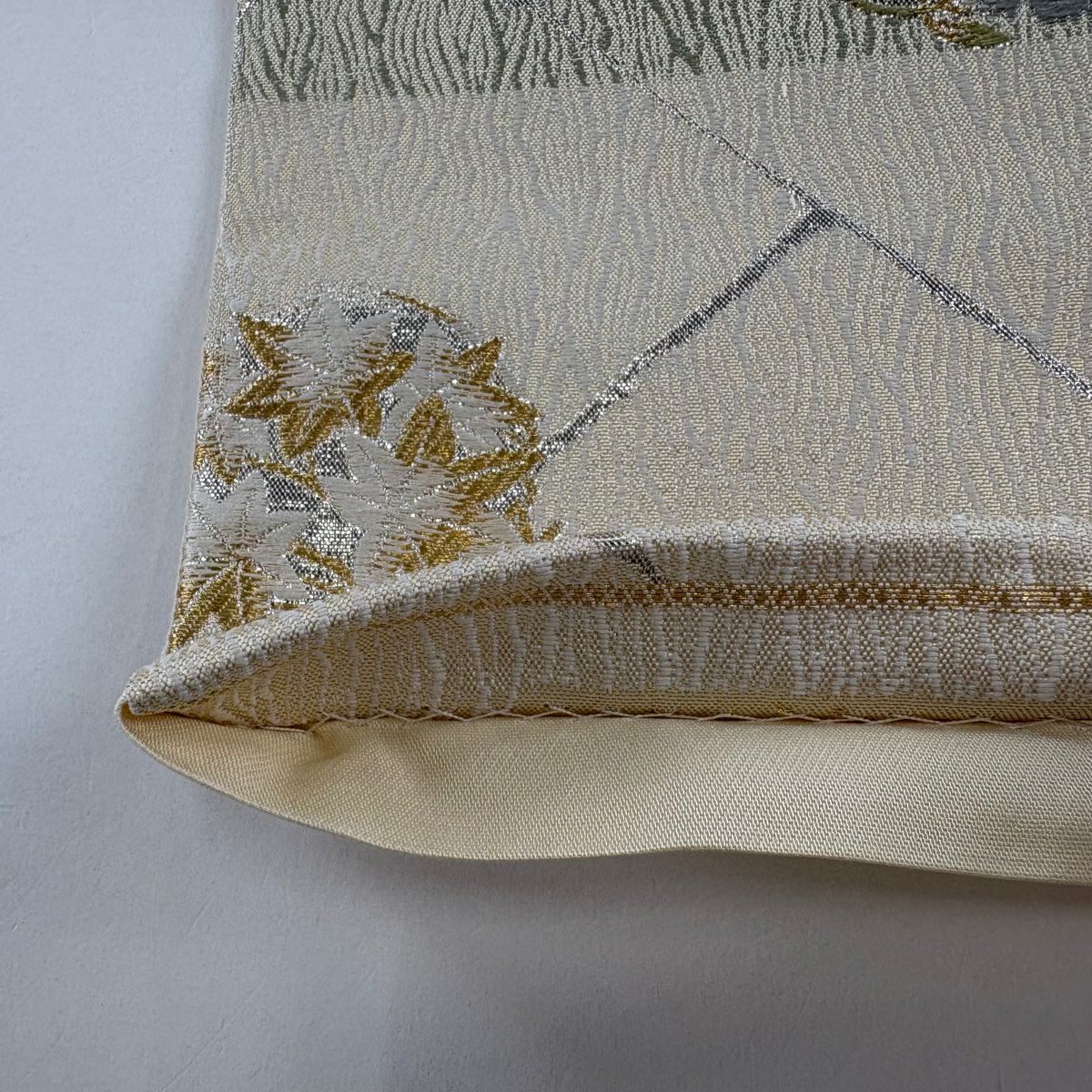 袋帶 美品 秀品級 花丸紋 松樹竹子梅花 金金箔 金絲 奶油 六通 純蠶絲