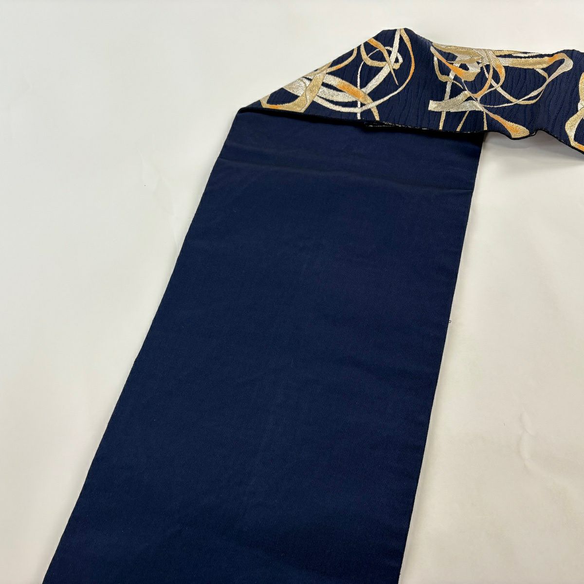 【美品】 名古屋帶 優品級 葉柄 金銀彩 深藍 純蠶絲