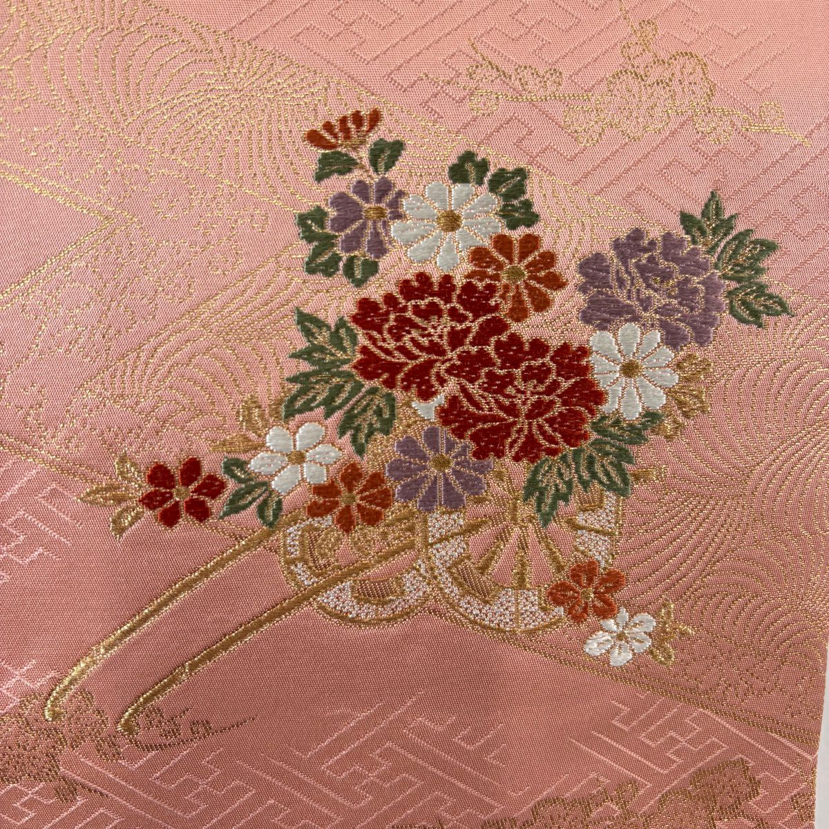 【美品】 名古屋帶 優品級 花車 梅花 刺繡 金金箔 鮭粉色 純蠶絲