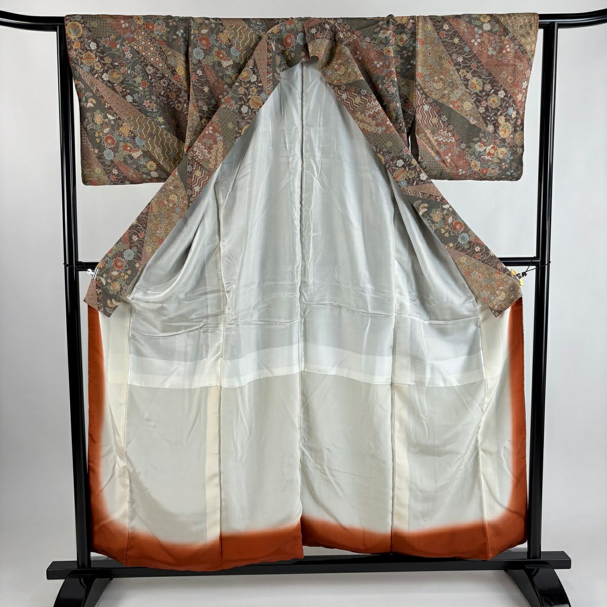 【美品】 小紋 身長157cm 袖長64cm M 雙層 草花紋紋 有職文樣 金彩裝飾 茶 純蠶絲 優品級