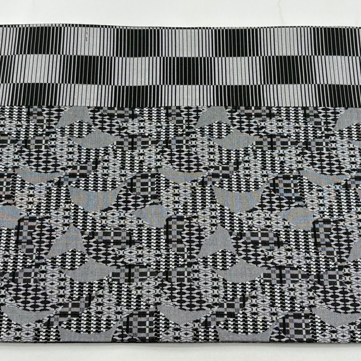 【美品】 袋帶 秀品級 幾何學 黑灰 全通 純蠶絲