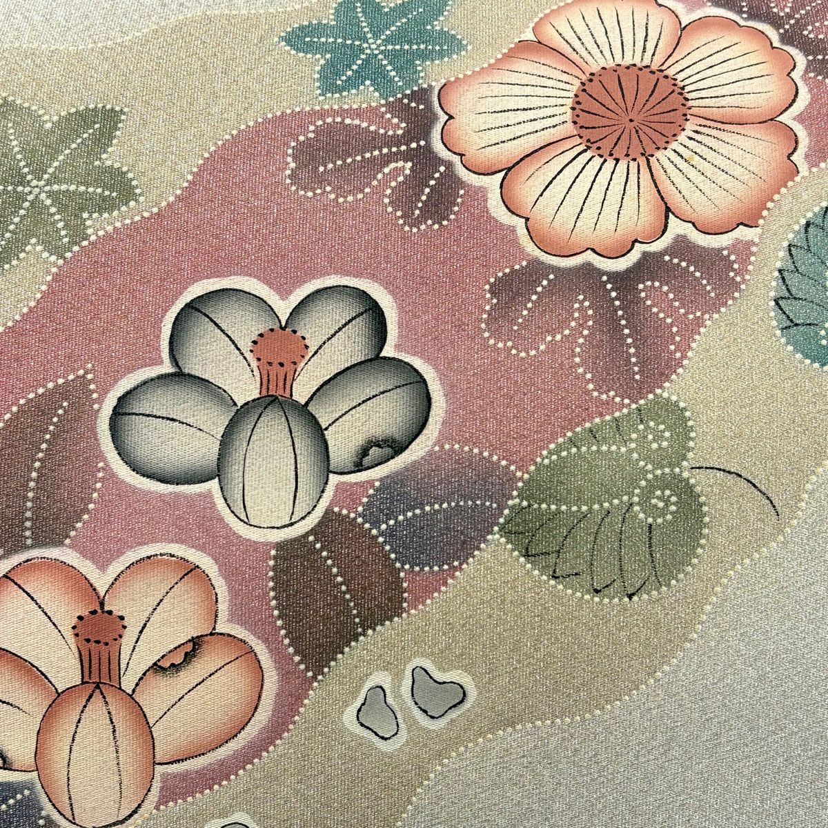 【美品】 袋帶 秀品級 草花紋 椿 銀線 淺茶 金銀彩 純蠶絲