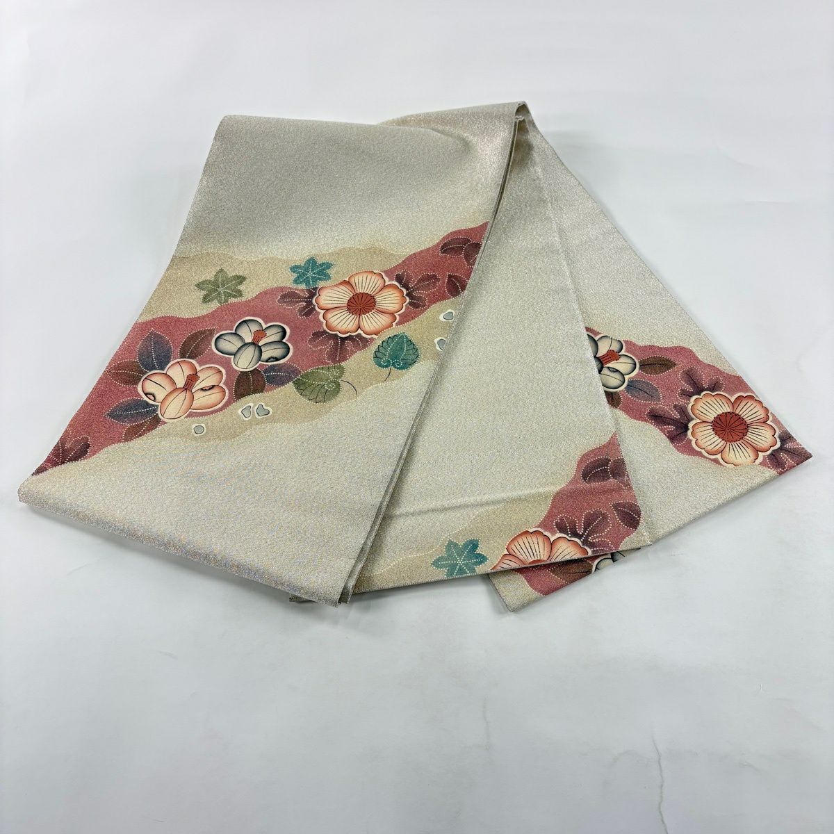 【美品】 袋帶 秀品級 草花紋 椿 銀線 淺茶 金銀彩 純蠶絲