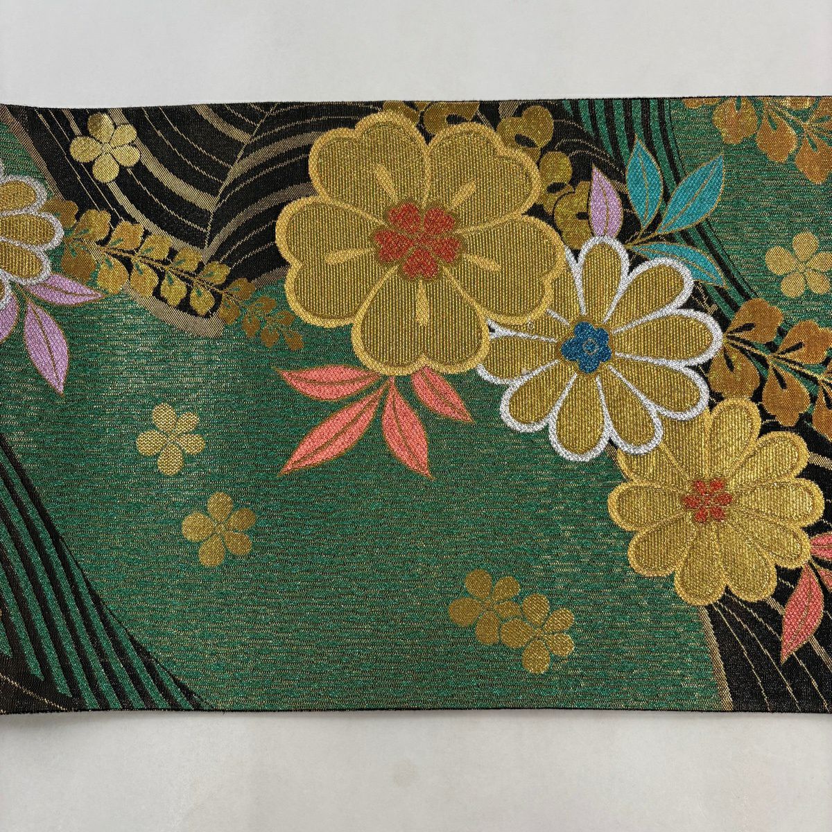 【美品】 袋帶 秀品級 附有落款 振袖禮服禮服用 草花紋紋 流水 金絲 金金箔 綠色 六通 純蠶絲