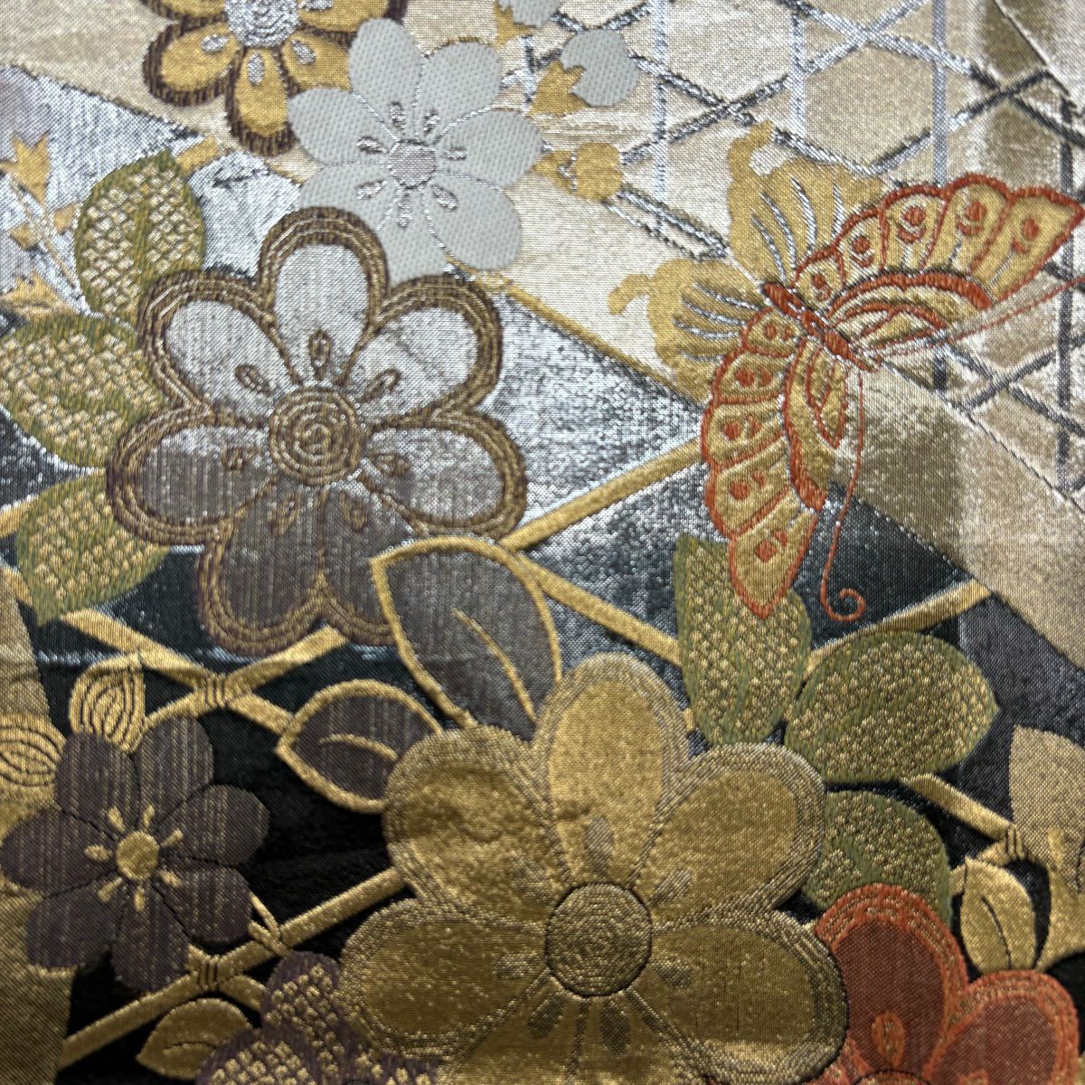 【美品】 袋帶 秀品級 振袖禮服禮服用 花 蝶 金絲 金金箔 銀 六通 純蠶絲
