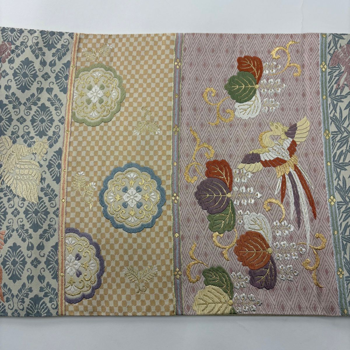 【美品】 袋帶 秀品級 吉祥有職文盡花鳥 唐織 金銀糸 米色 六通 純蠶絲