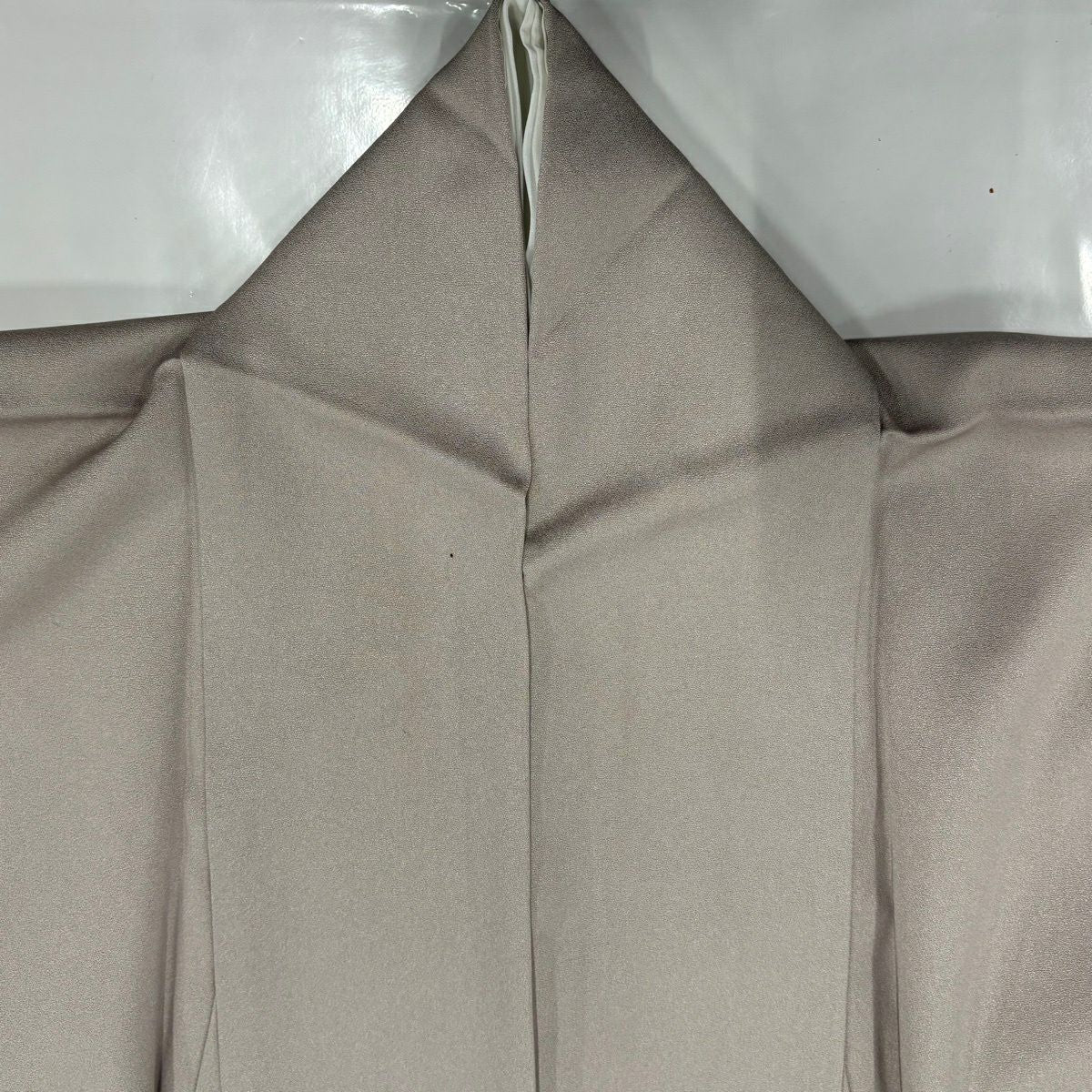 色留袖禮服 身長158.5cm 袖長65.5cm M 雙層 鴛鴦 菊花 金絲 金銀彩 灰 純蠶絲 秀品級 三つ紋