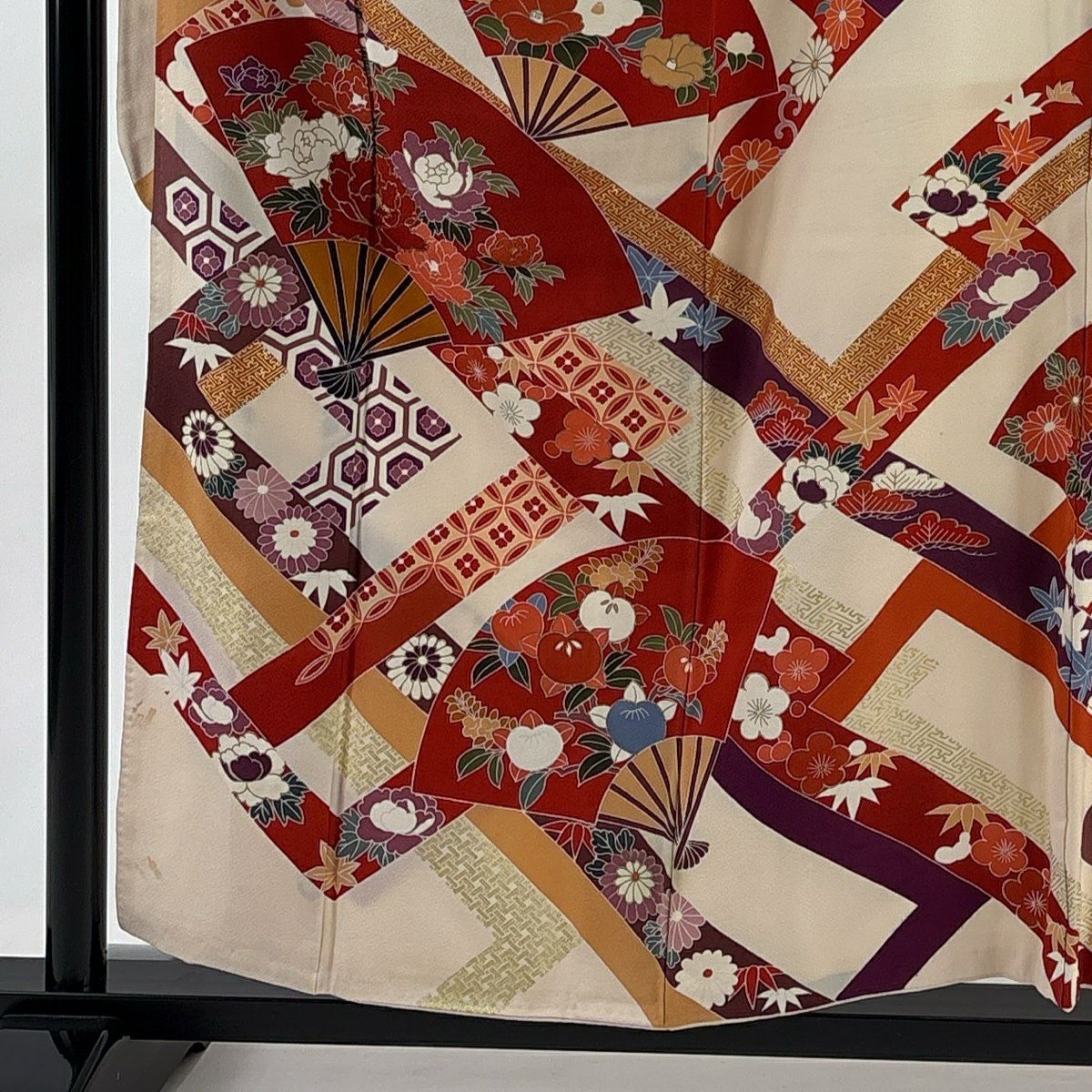 振袖禮服 身長155.5cm 袖長63.5cm S 雙層 扇子 松樹竹子梅花 金絲 金銀彩 奶油色 純蠶絲 優品級