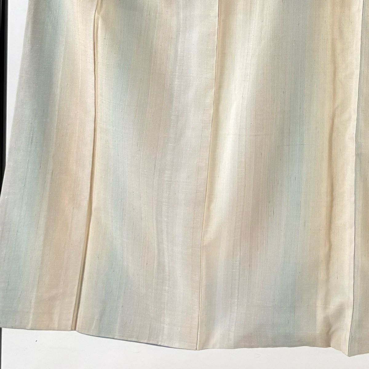 【美品】 紬織 身長150.5cm 袖長62.5cm S 雙層 縦ぼかし圖案 米色 純蠶絲 優品級