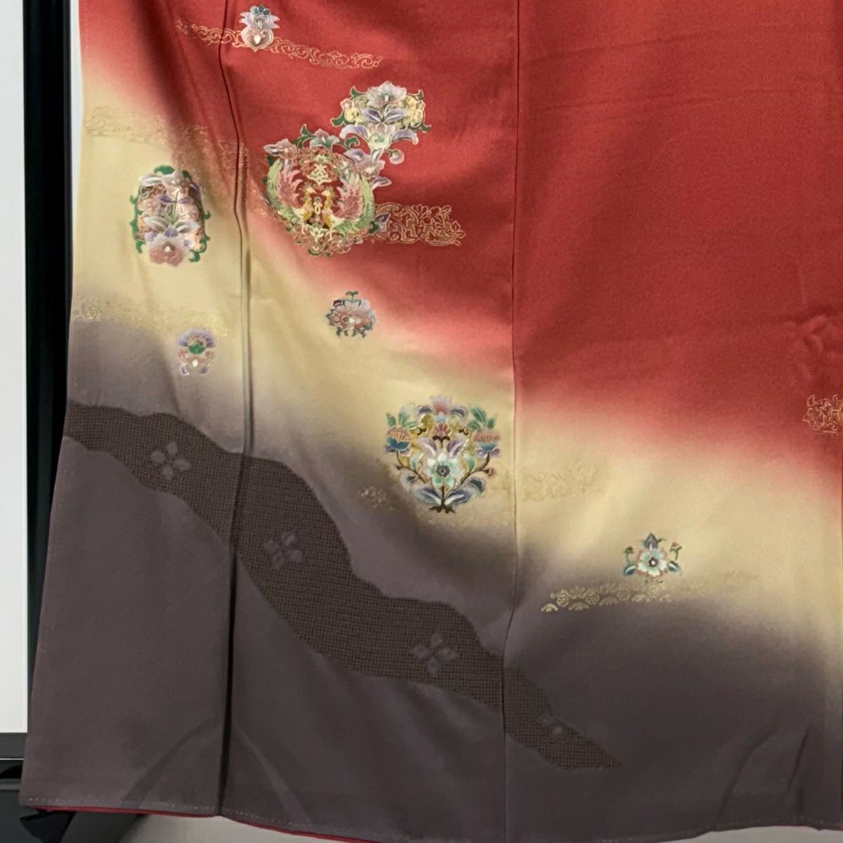 訪問服 身長166cm 袖長67cm M 雙層 向鳥 草花紋紋 相良刺繡 金銀彩 深紅 純蠶絲 秀品級
