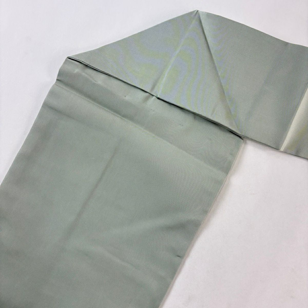 【美品】 名古屋帶 優品級 葉與果 草花紋紋 金彩裝飾 灰綠 純蠶絲