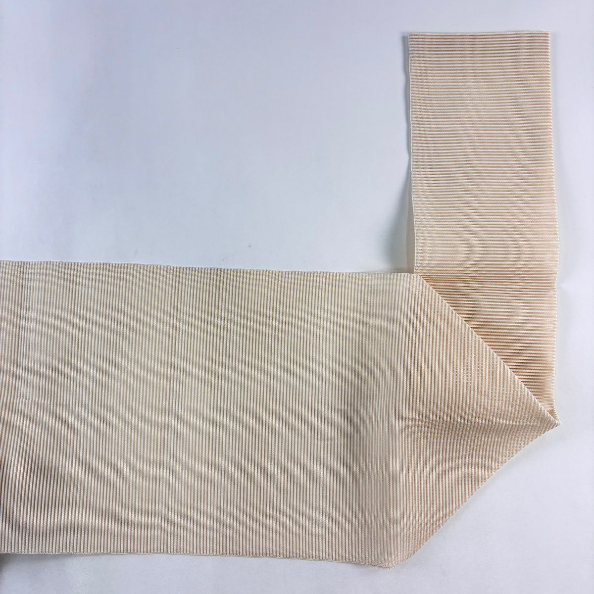 【美品】 名古屋帶 優品級 松樹葉裁縫 八寸名古屋帶 夏帶 絽 花紋 扇子面 銀線 米色 純蠶絲