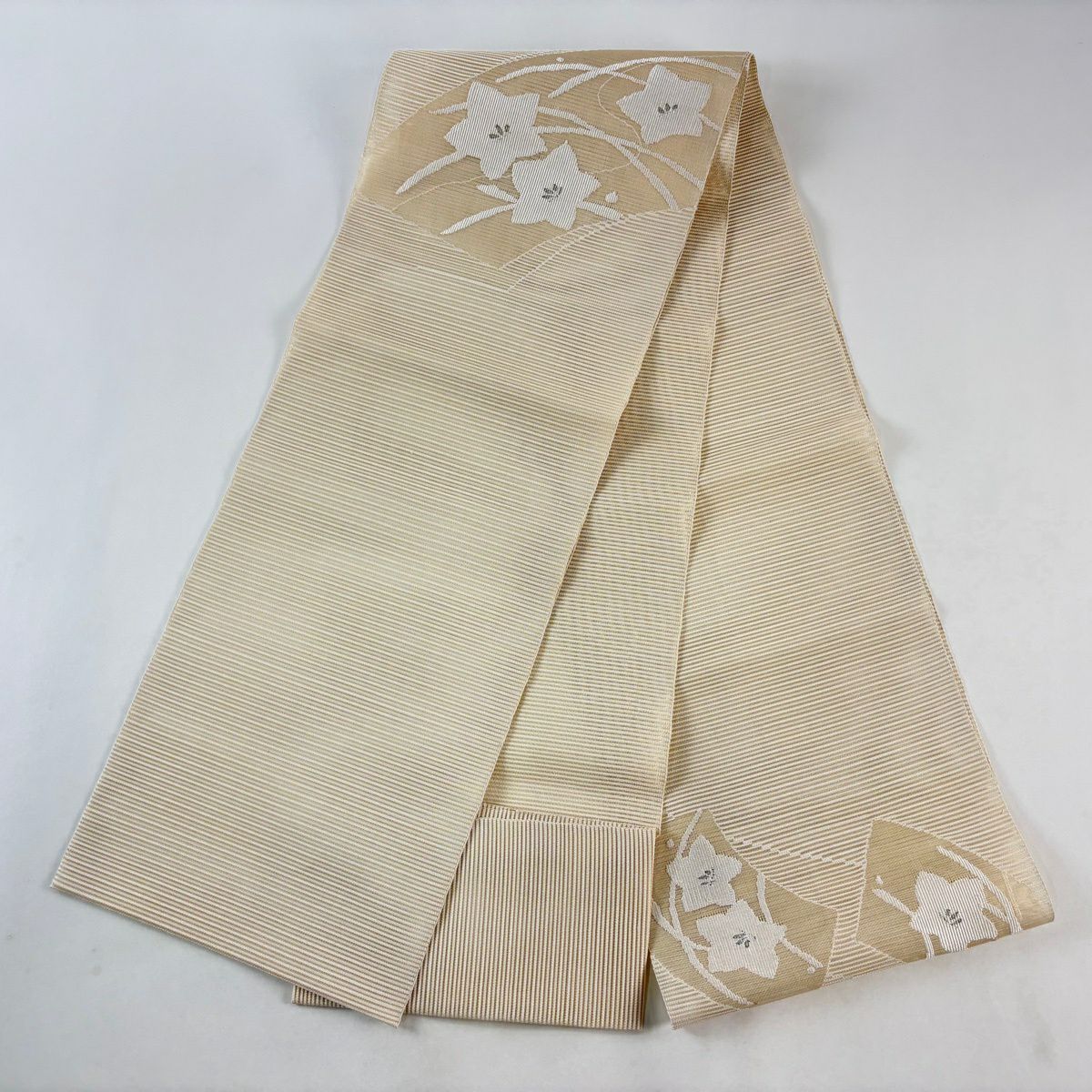 【美品】 名古屋帶 優品級 松樹葉裁縫 八寸名古屋帶 夏帶 絽 花紋 扇子面 銀線 米色 純蠶絲