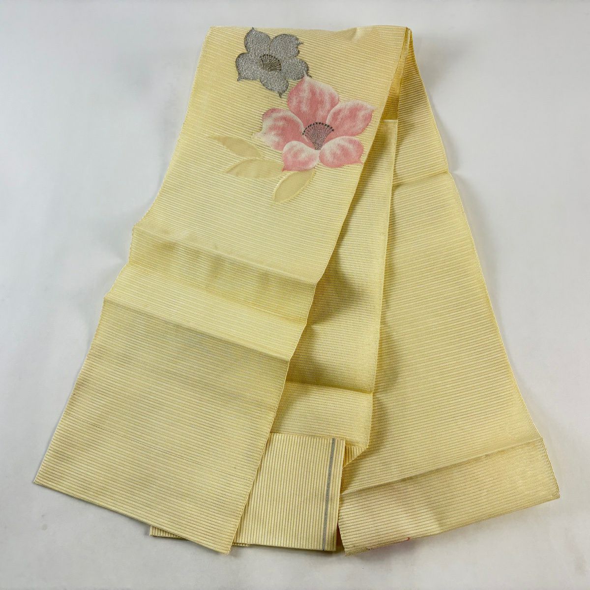 【美品】 名古屋帶 優品級 松樹葉仕立 雙層八寸名古屋帶 夏帶 絽料 トンネル仕立 草花紋紋 銀線 淺黃 純蠶絲