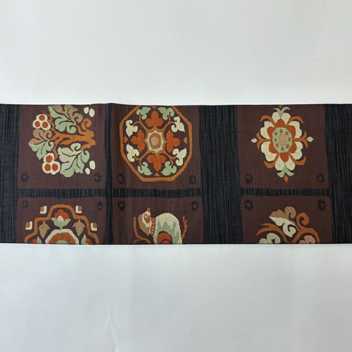 【美品】 名古屋帶 優品級 草花紋紋 鳥 黑灰 純蠶絲
