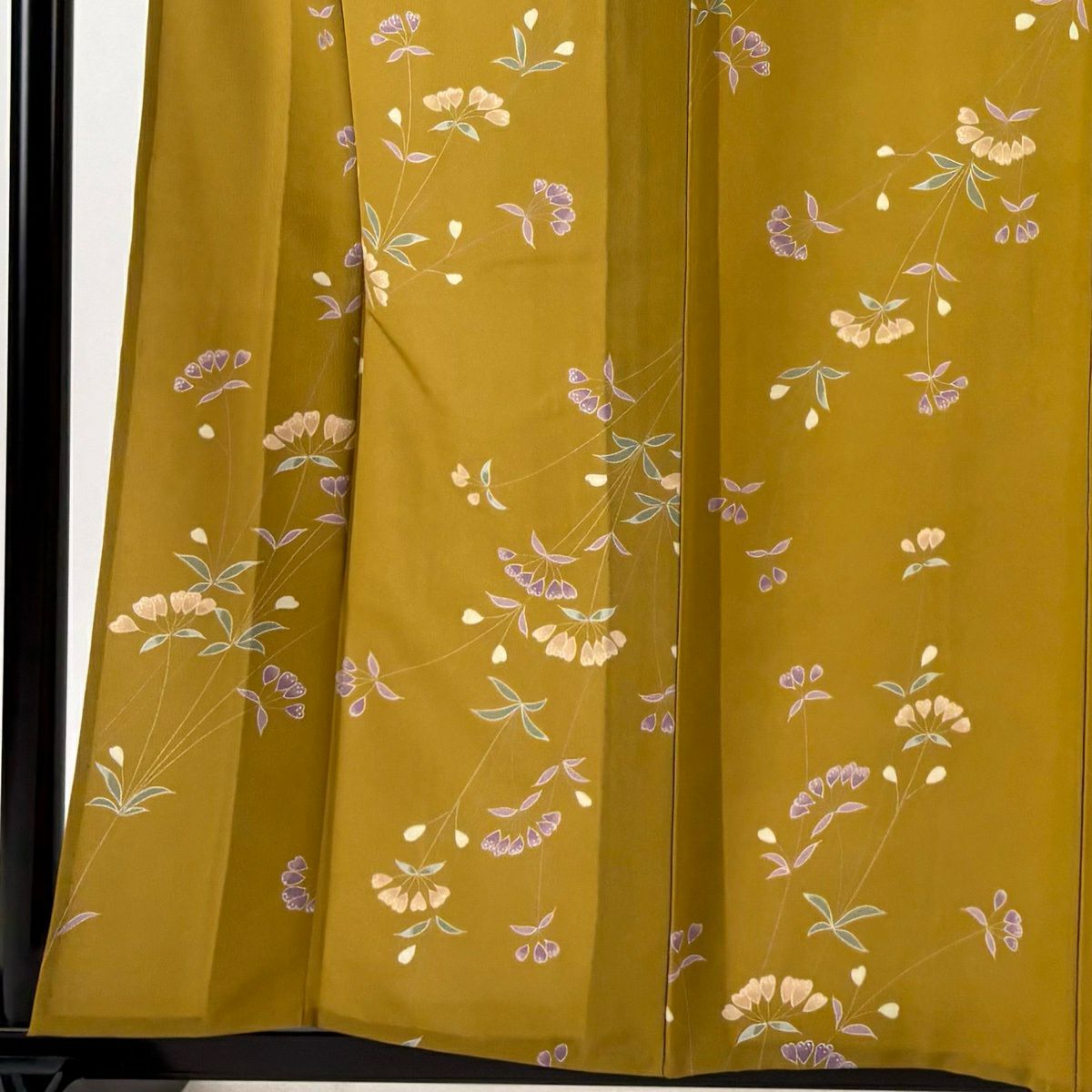 【美品】 小紋 身長160.5cm 袖長63cm S 單層 可洗和服 草花紋紋 山吹茶 化纖 優品級