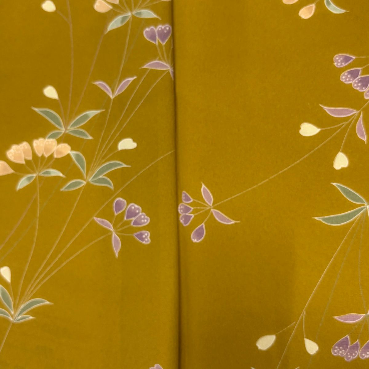 【美品】 小紋 身長160.5cm 袖長63cm S 單層 可洗和服 草花紋紋 山吹茶 化纖 優品級
