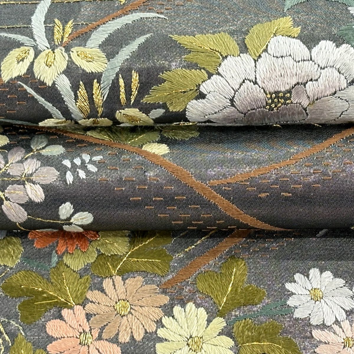 【美品】 袋帶 逸品級 草花紋紋 仙鶴 金絲 刺繡 灰色 六通 純蠶絲