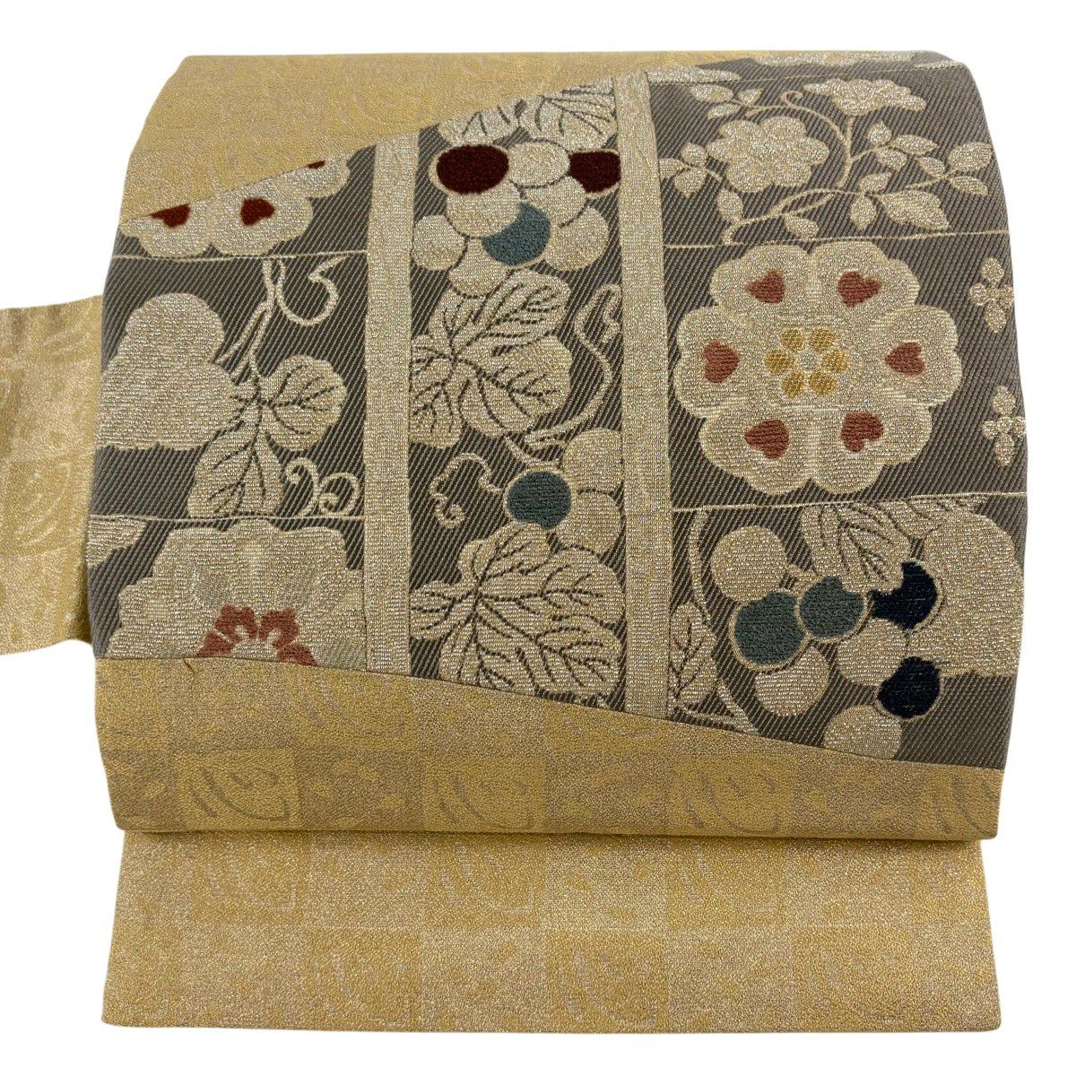 【美品】 名古屋帶 逸品級 華紋 葡萄 金銀絲 切嵌 米色 純蠶絲