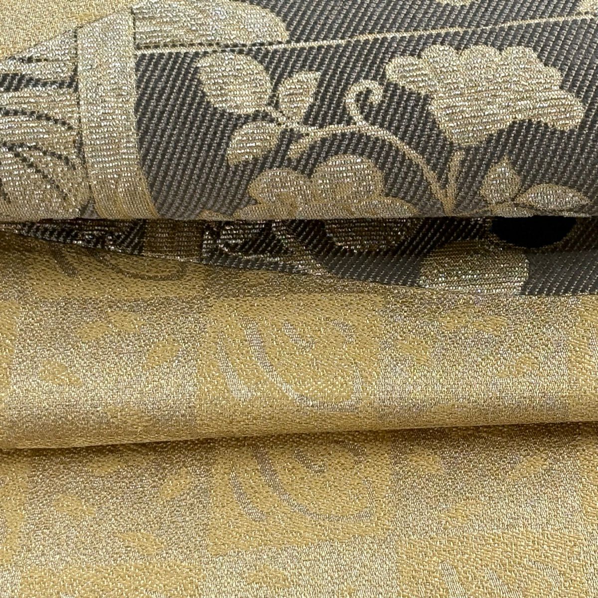 【美品】 名古屋帶 逸品級 華紋 葡萄 金銀絲 切嵌 米色 純蠶絲