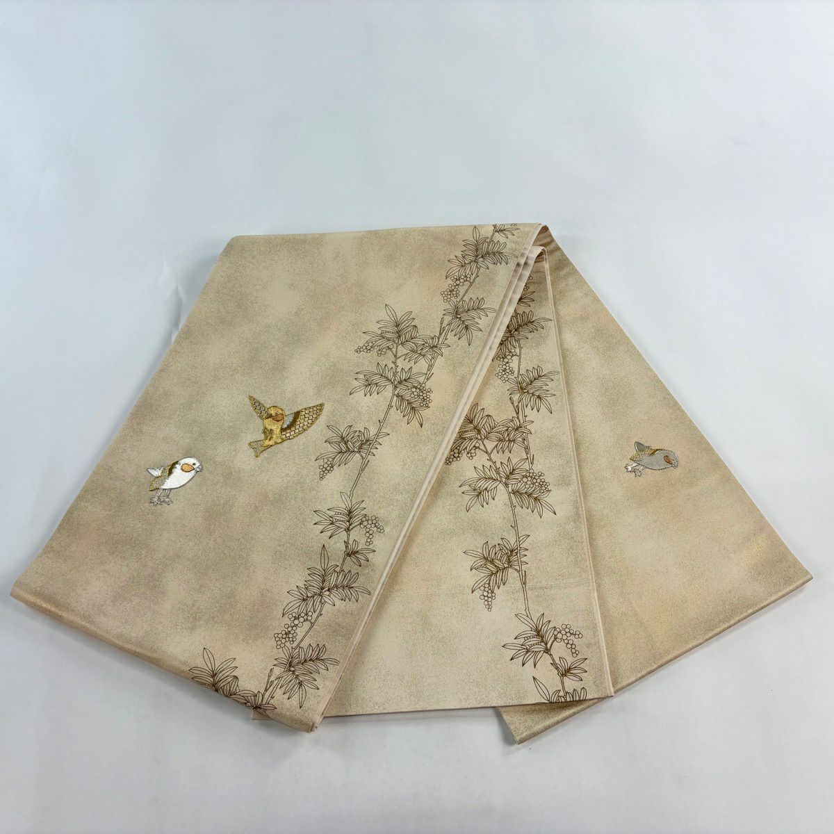 袋帶 逸品級 鳥 葉と実 金箔 米色 お太鼓柄 純蠶絲