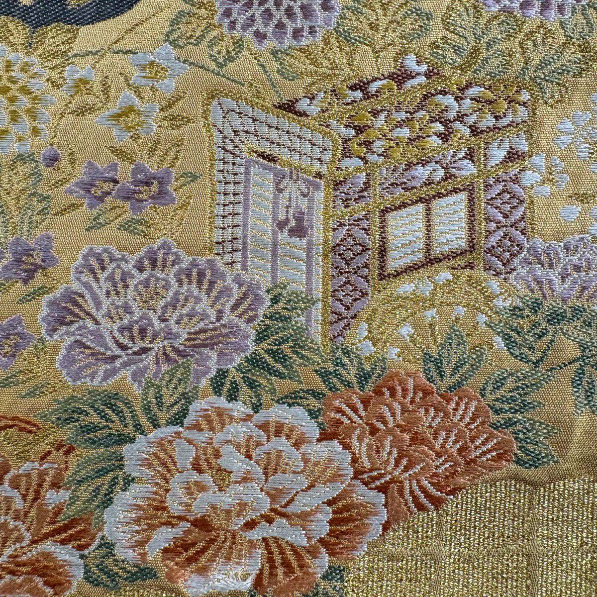 【美品】 袋帶 秀品級 御所車 花鳥 刺繡 金線 淺黃土色 六通 純蠶絲