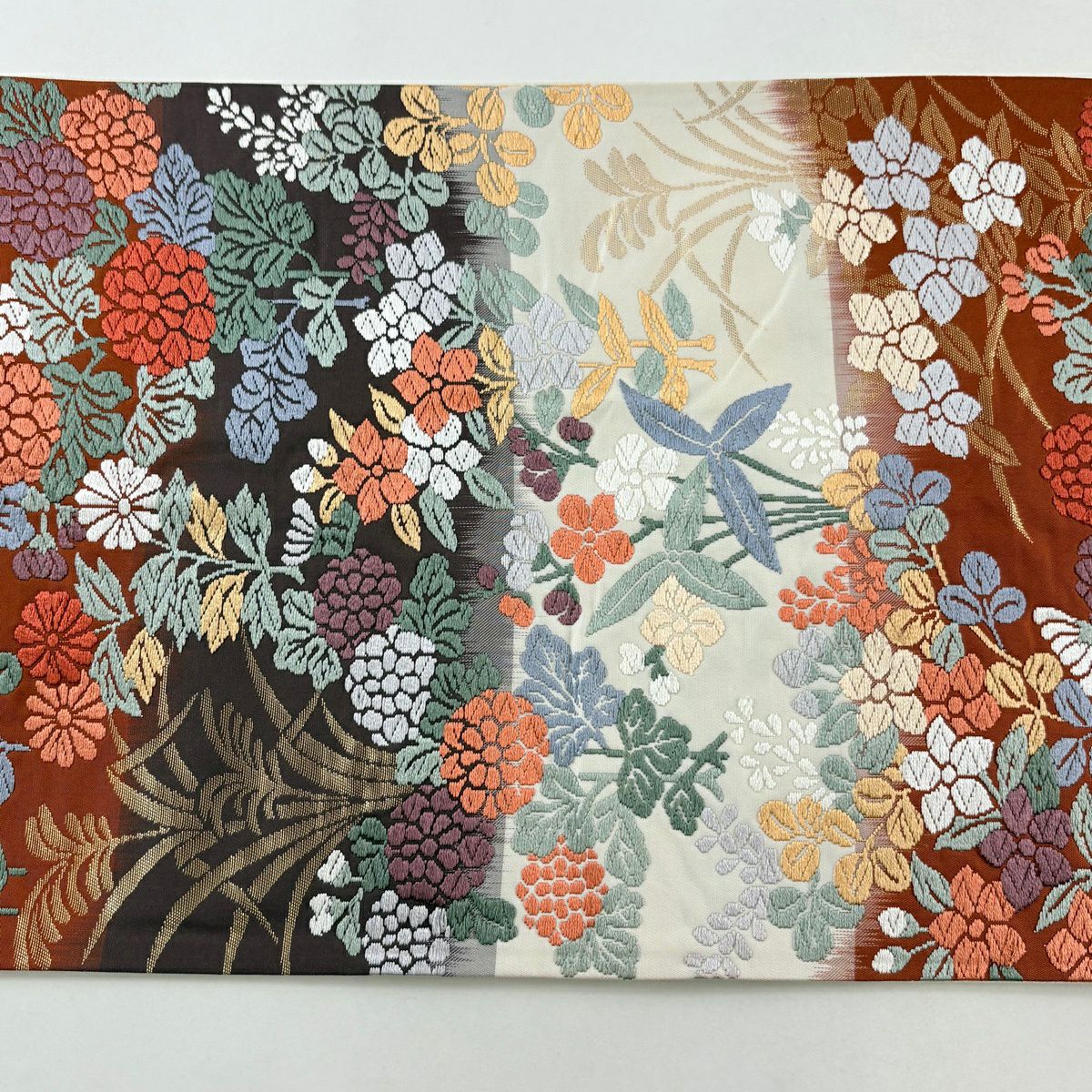 【美品】 袋帶 秀品級 草花紋紋 段紋刺繡 金金箔 灰白 六通 純蠶絲