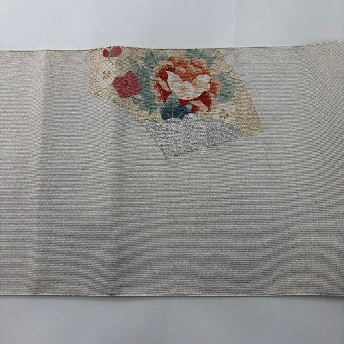 【美品】名古屋帶 優品級 八寸名古屋帶 松樹葉仕立 扇子面 牡丹 金銀彩 米色 純蠶絲